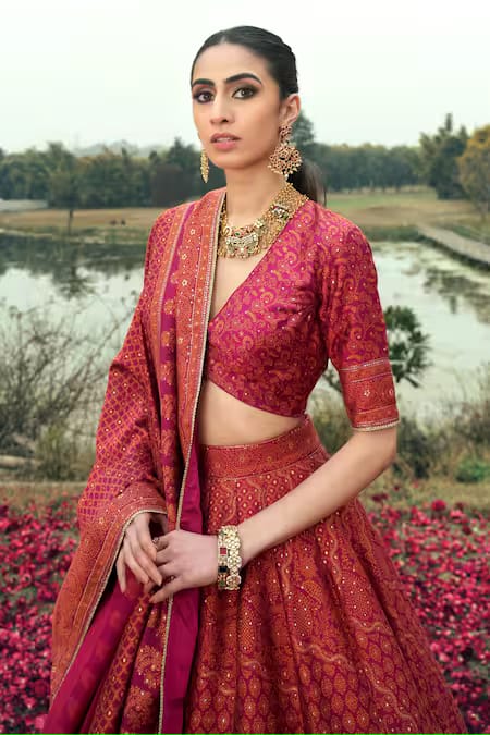 WOVEN SILKE LEHNGA SET